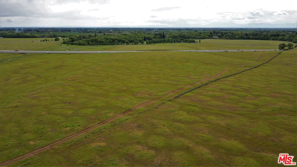 99 Highway 99 Chico, CA 95928 - Photo 6 of 8 a view of an ocean and beach