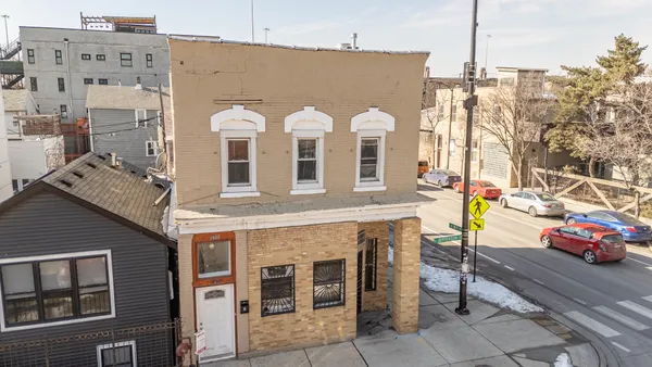 $699,900 | 1800 South Jefferson Street, Chicago, IL 60616