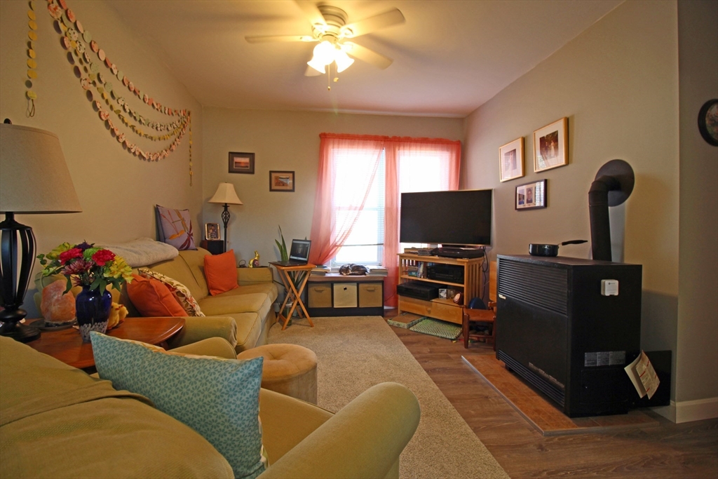 125 Grove Street Clinton, MA 01510 - Photo 17 of 37