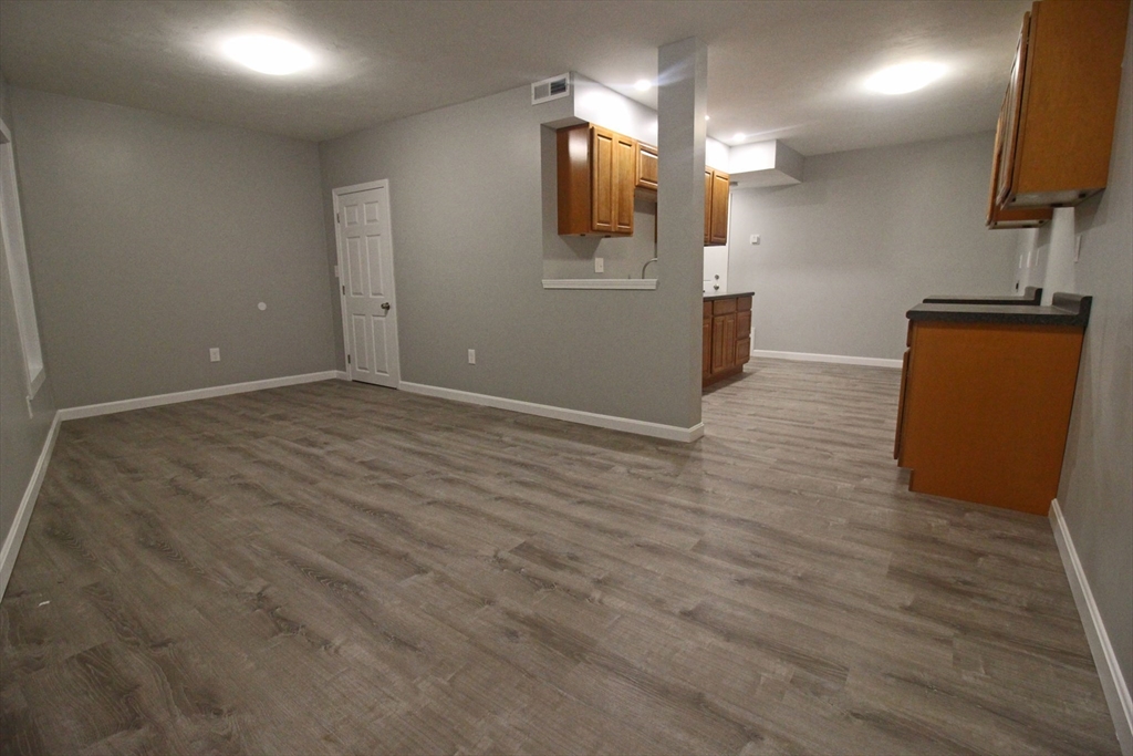 125 Grove Street Clinton, MA 01510 - Photo 23 of 37