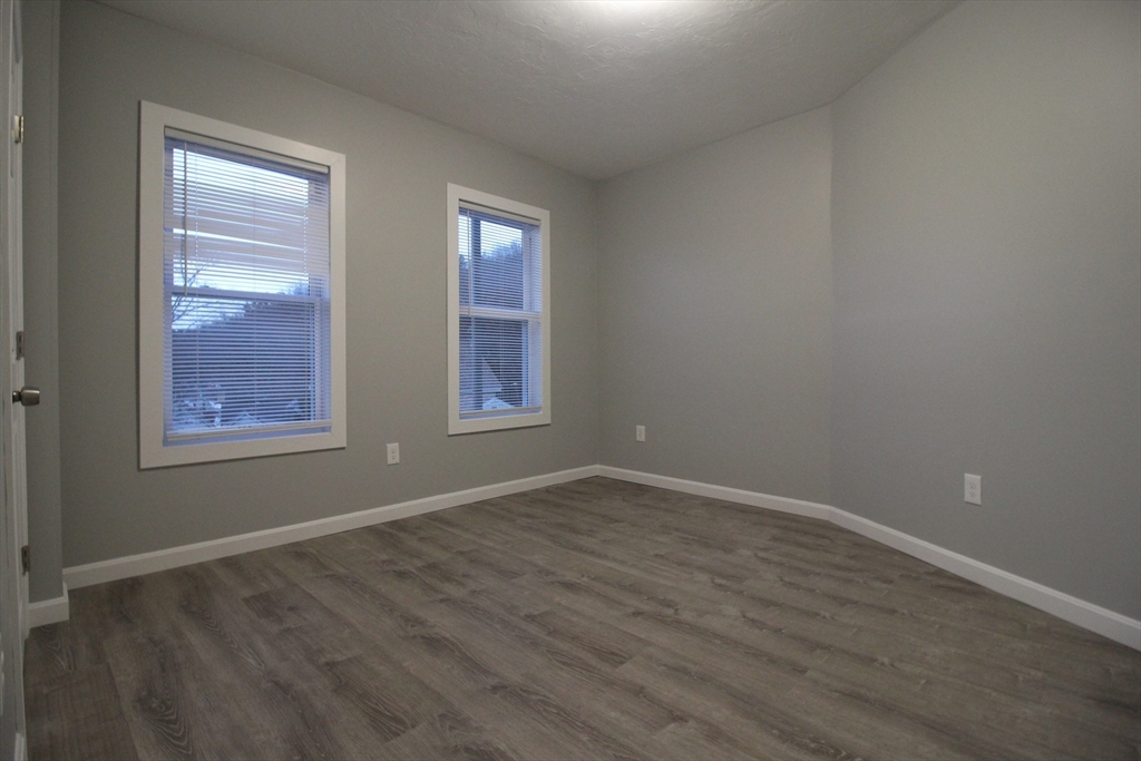 125 Grove Street Clinton, MA 01510 - Photo 28 of 37