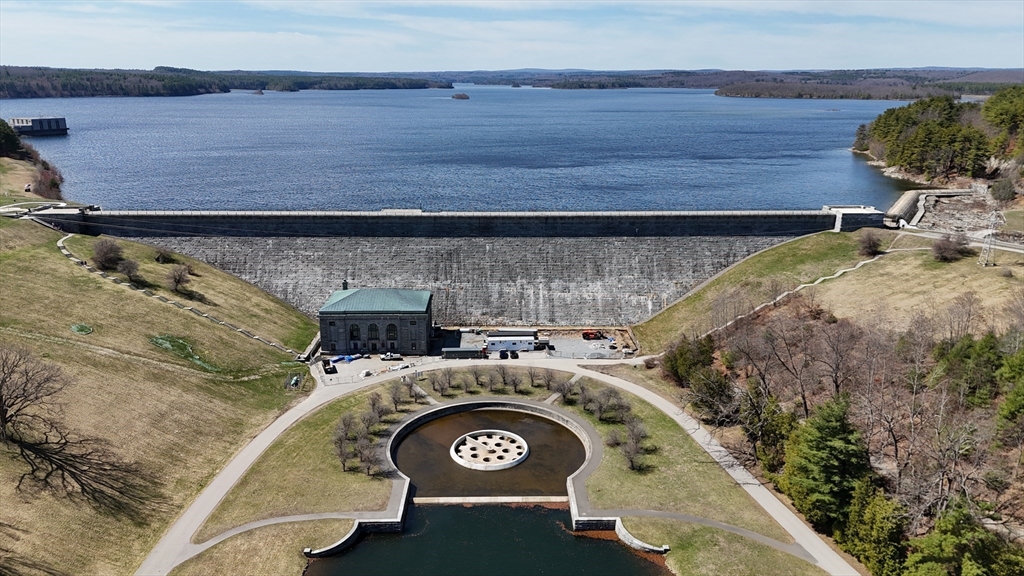 125 Grove Street Clinton, MA 01510 - Photo 34 of 37