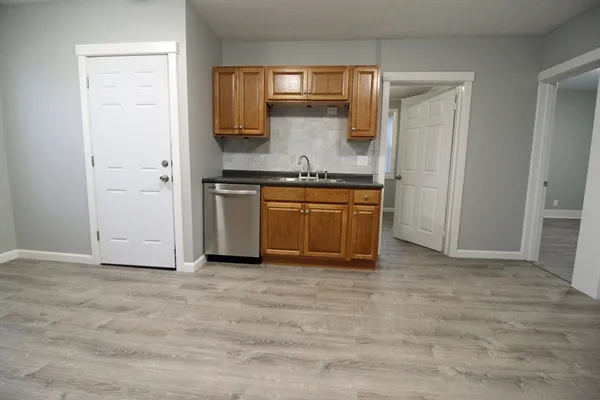 $990,000 | 125 Grove Street, Clinton, MA 01510