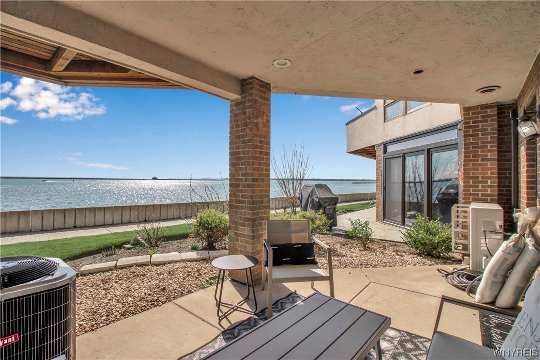 34 Harbour Pointe Common Buffalo, NY 14202 - Photo 39 of 45