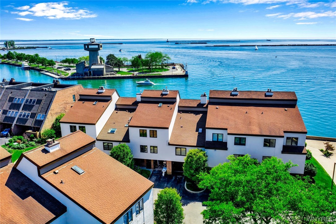 34 Harbour Pointe Common Buffalo, NY 14202 - Photo 42 of 45