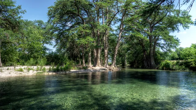 $225,000 | 704 Alex Auld Drive, Leakey, TX 78873