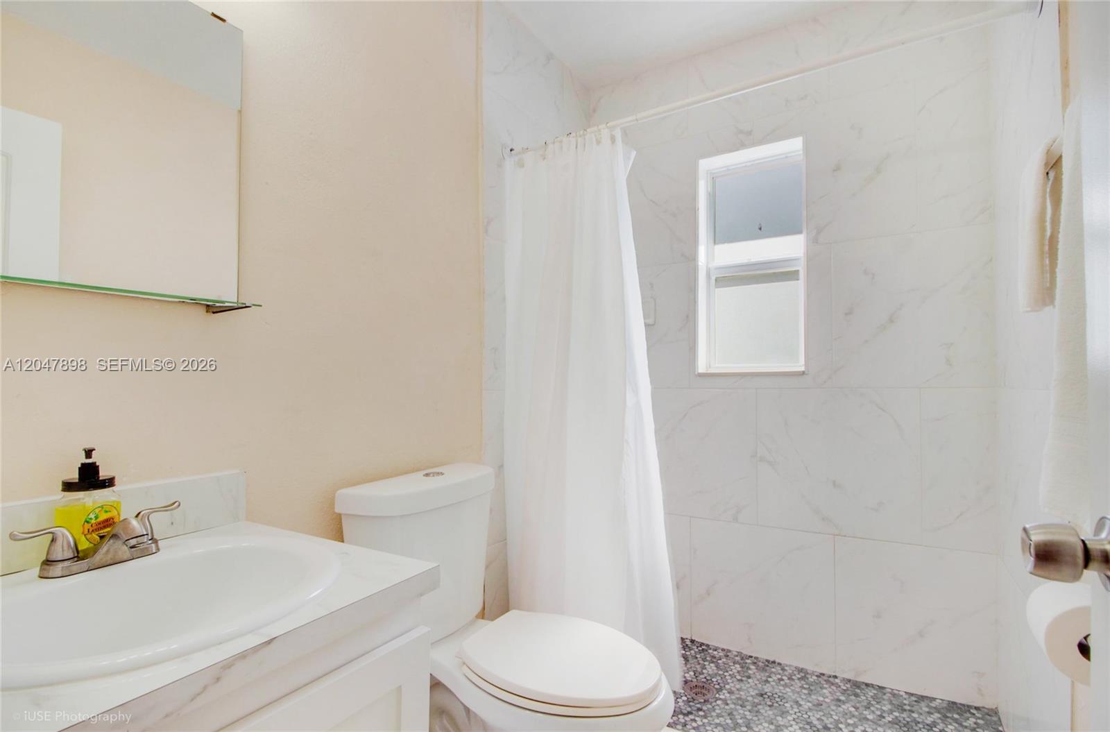 518 Southwest 7th Avenue, Unit 520 Miami, FL 33130 - Photo 10 of 12