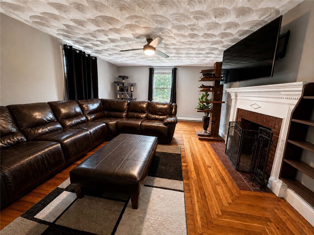 625 Mendon Road Cumberland, RI 02864 - Photo 6 of 28