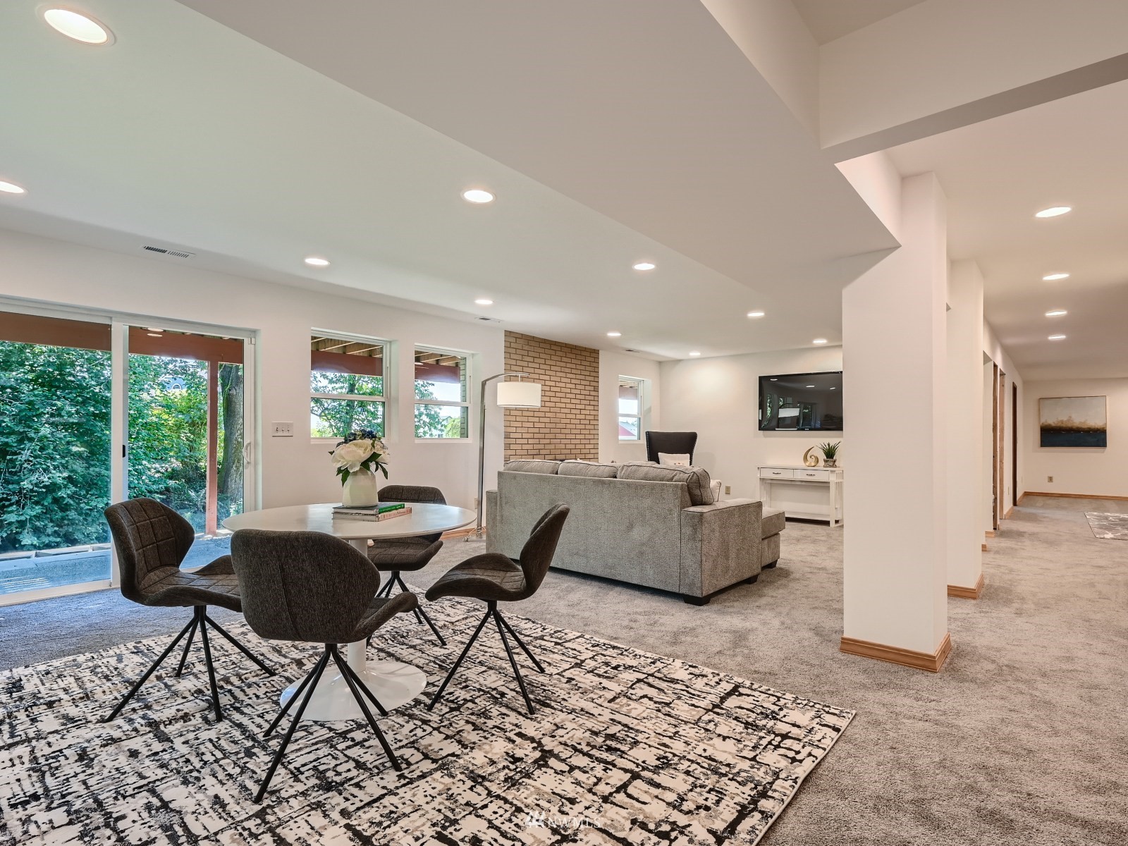 904 9th Street Snohomish, WA 98290 - Photo 19 of 40 a living room with furniture and a large window