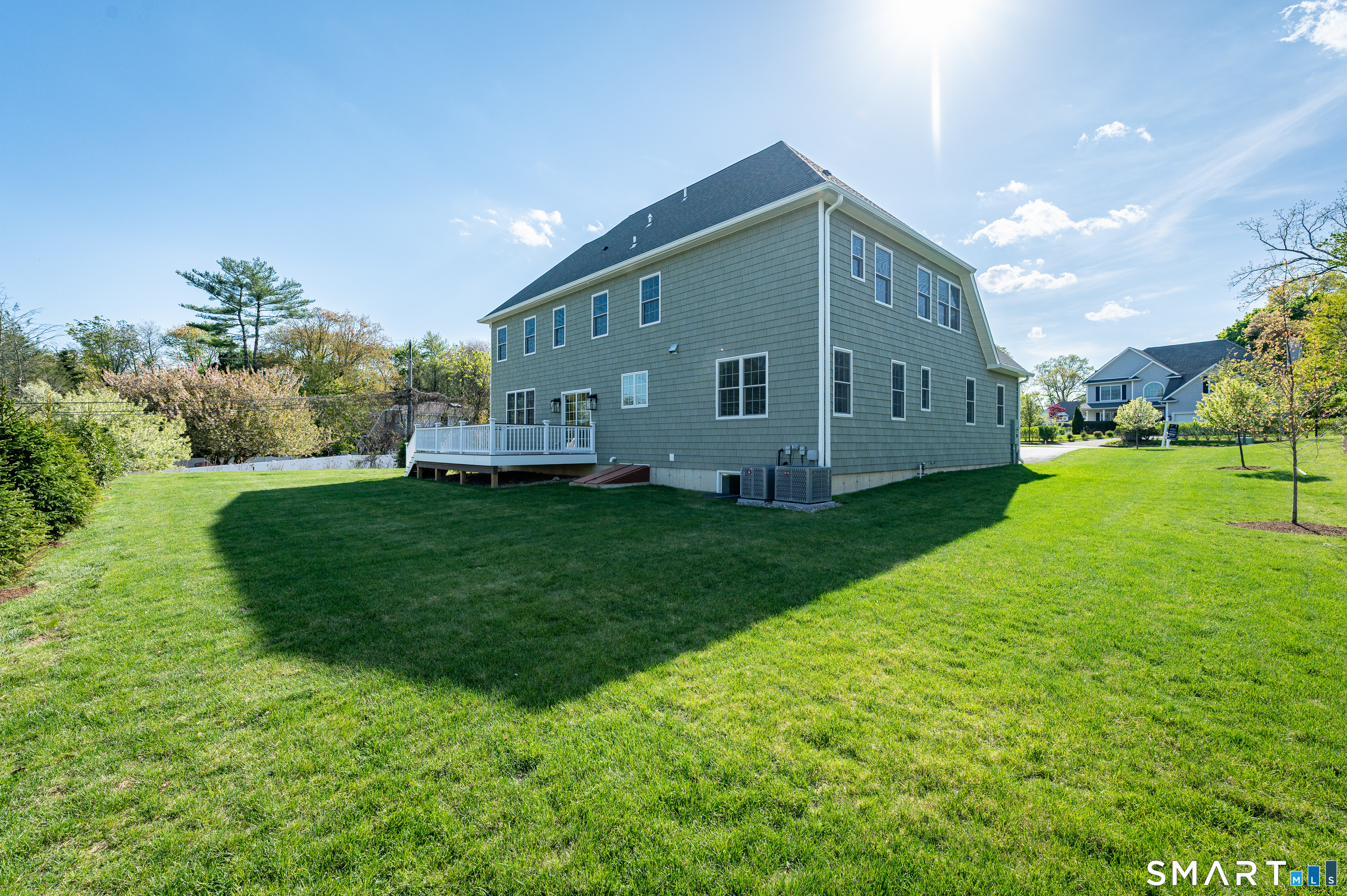 6 Walnut Ridge Court Stamford, CT 06905 - Photo 3 of 36 Gallery Image 3