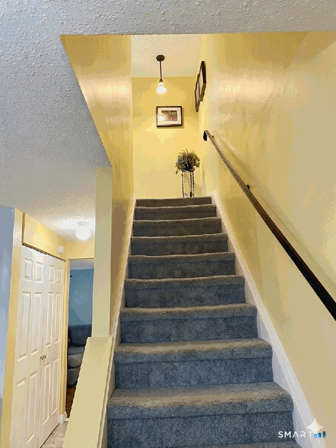 2 Lakeside Drive, Unit M Ledyard, CT 06339 - Photo 17 of 38 a view of entryway