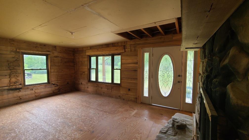 236 Kiawana Road Atkins, VA 24311 - Photo 6 of 59 Gallery Image 6