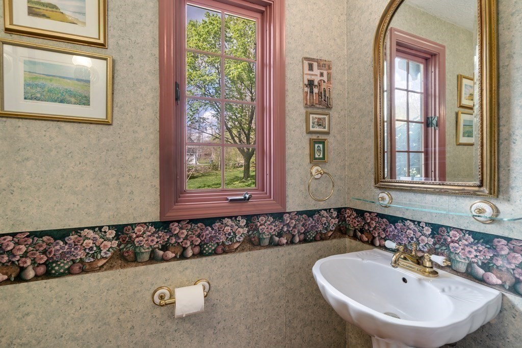 12 McGilpin Road Sturbridge, MA 01566 - Photo 18 of 40 Gallery Image 18