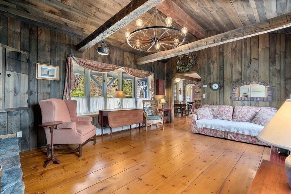 12 McGilpin Road Sturbridge, MA 01566 - Photo 7 of 40 Gallery Image 7