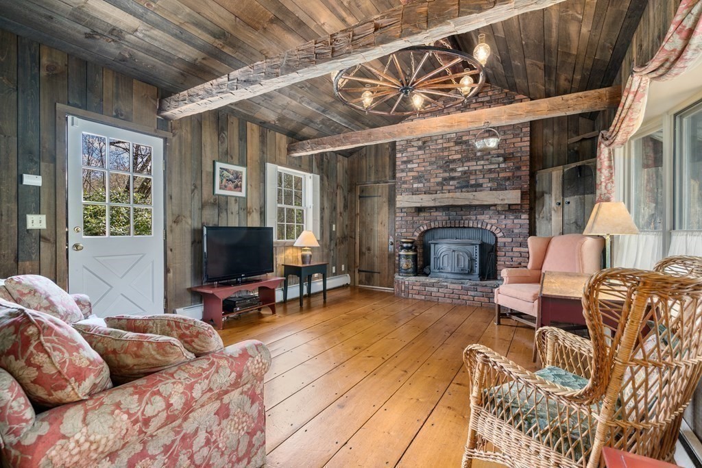 12 McGilpin Road Sturbridge, MA 01566 - Photo 8 of 40 Gallery Image 8