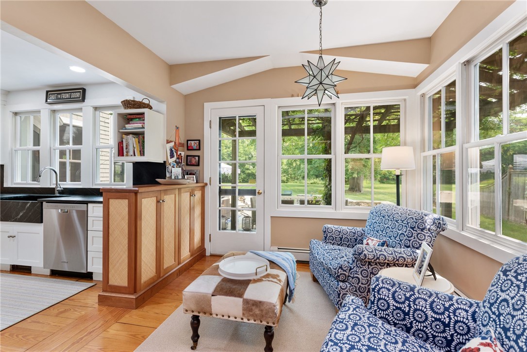 28 Alfred Drowne Road Barrington, RI 02806 - Photo 19 of 49