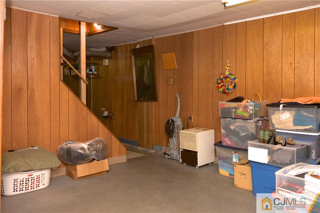 71 South Pennington Road New Brunswick, NJ 08901 - Photo 21 of 24 a living room with furniture and a window