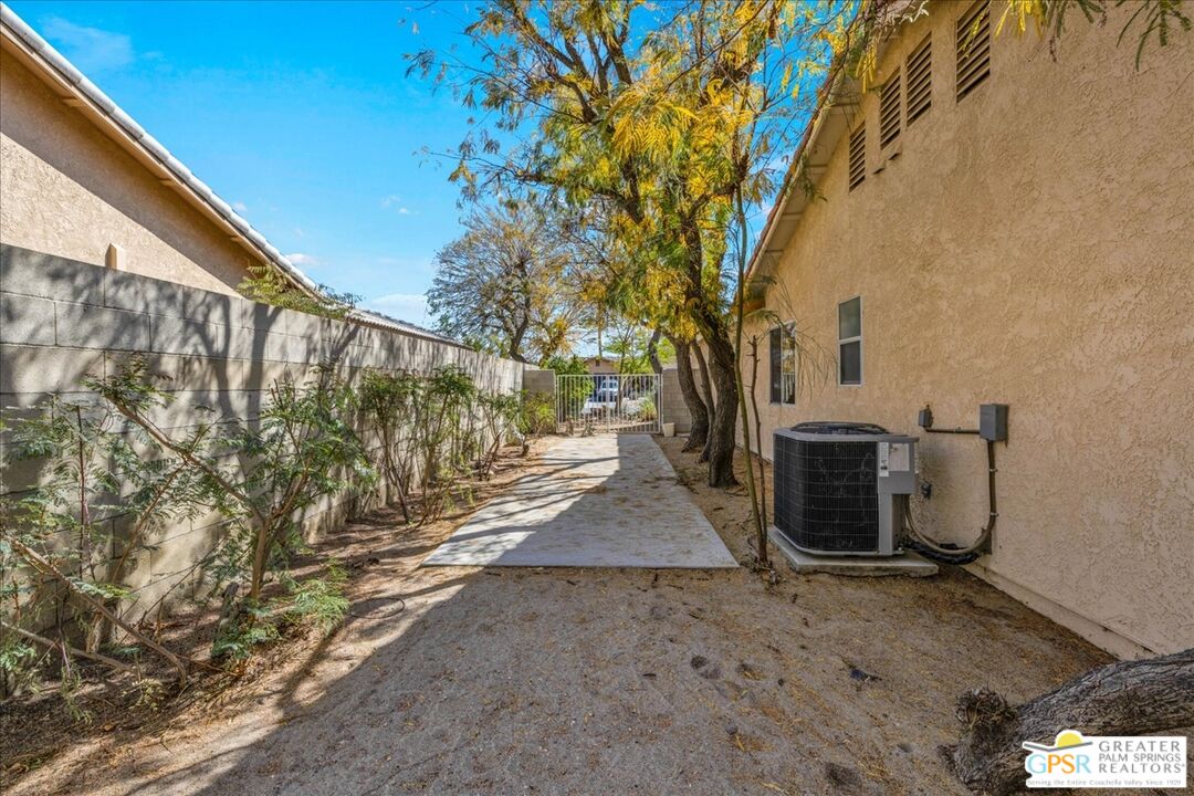 68130 Hermosillo Road Cathedral City, CA 92234 - Photo 44 of 49 a view of outdoor space and yard