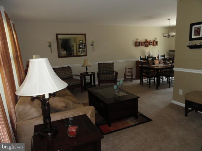 707 West Church Road Sterling, VA 20164 - Photo 11 of 17 Family Room