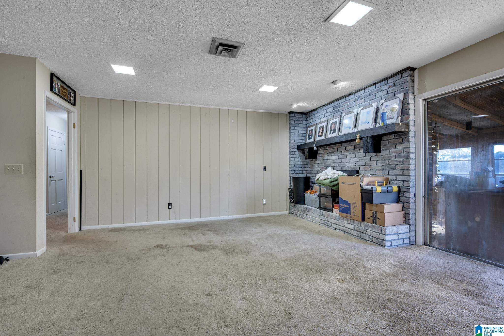300 Baker Street Warrior, AL 35180 - Photo 13 of 44