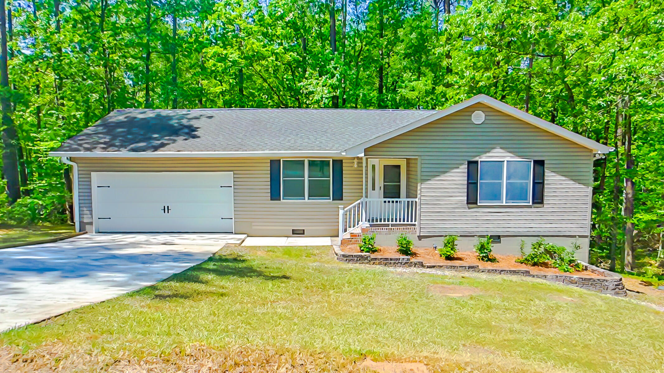 406 Crystal Loop McCormick, SC 29835 - Photo 1 of 14 Front