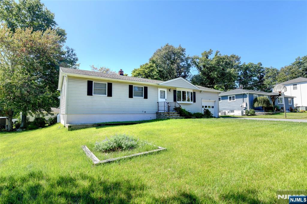 14 Apollo Drive Oak Ridge, NJ 07438 - Photo 2 of 37 Gallery Image 2