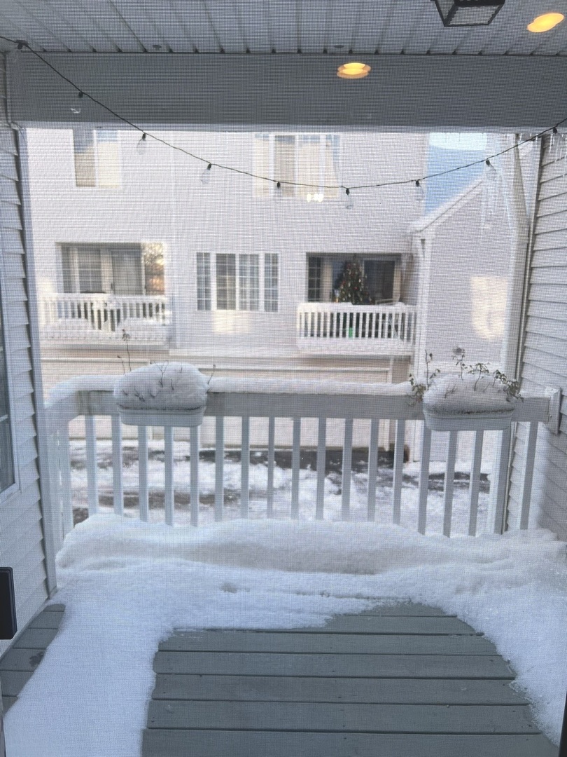 2233 Dawson Lane Algonquin, IL 60102 - Photo 11 of 52 a view of a balcony