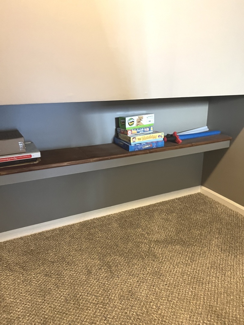 2233 Dawson Lane Algonquin, IL 60102 - Photo 31 of 52 a view of room with furniture and cabinet