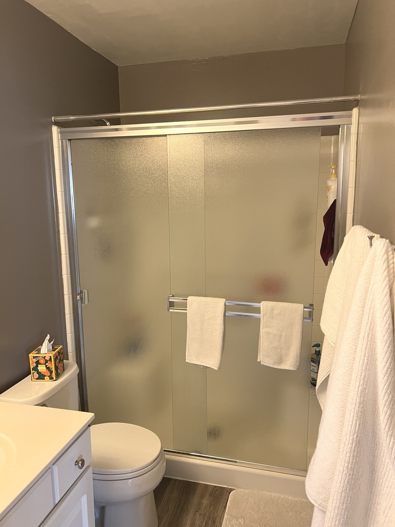 2233 Dawson Lane Algonquin, IL 60102 - Photo 39 of 52 a bathroom with a shower and a toilet