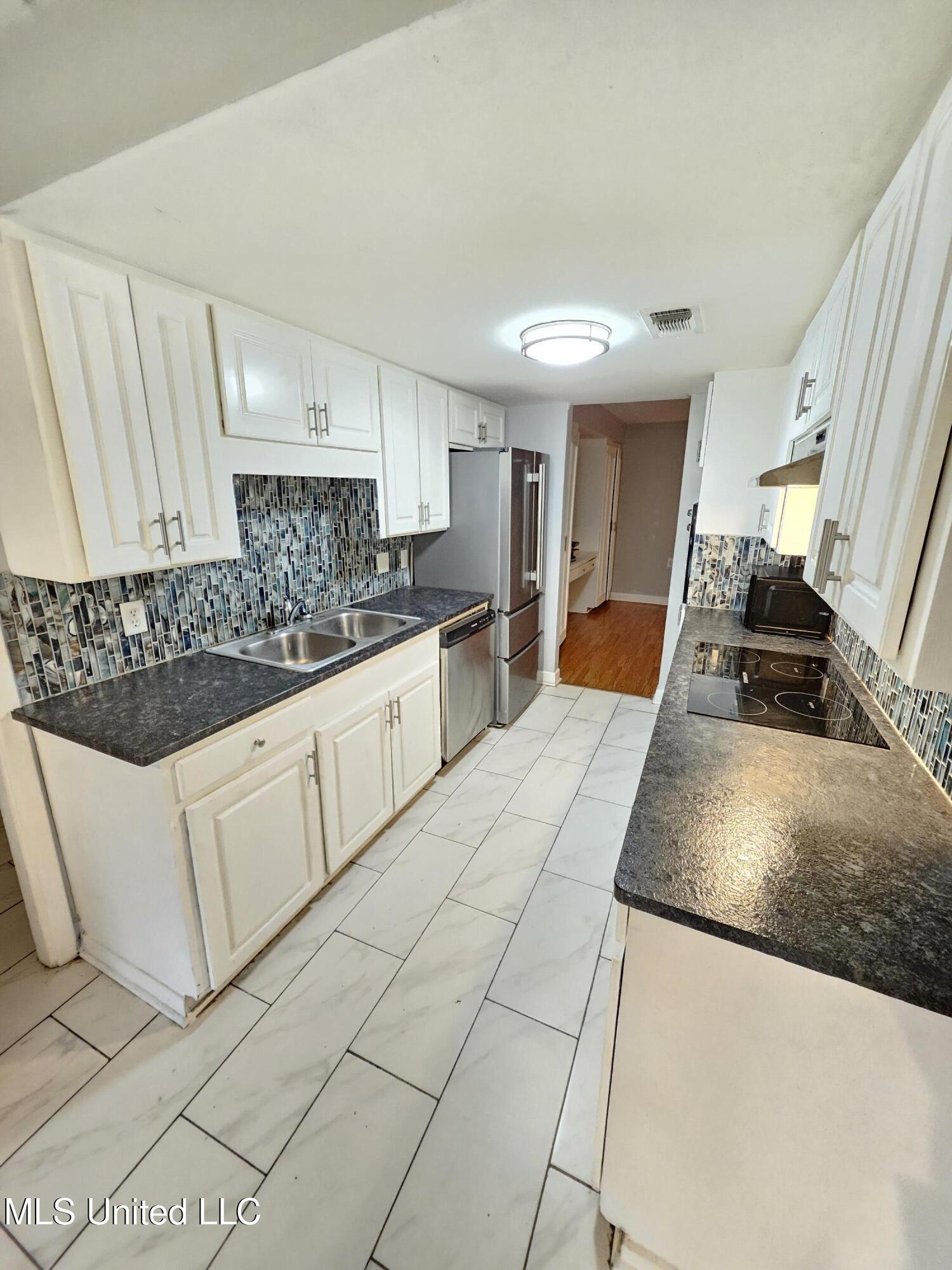 5856 Cypress Trail Jackson, MS 39211 - Photo 17 of 46 13506