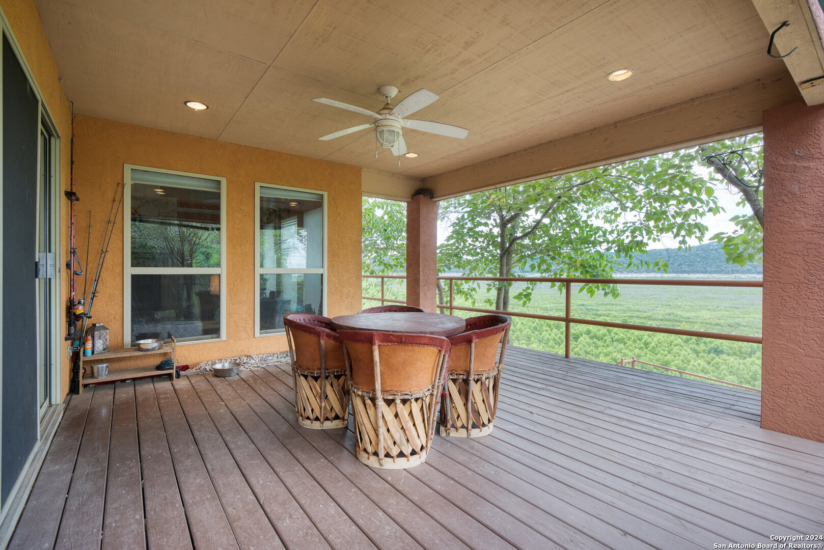 696 Faurie Road Lakehills, TX 78063 - Photo 27 of 37