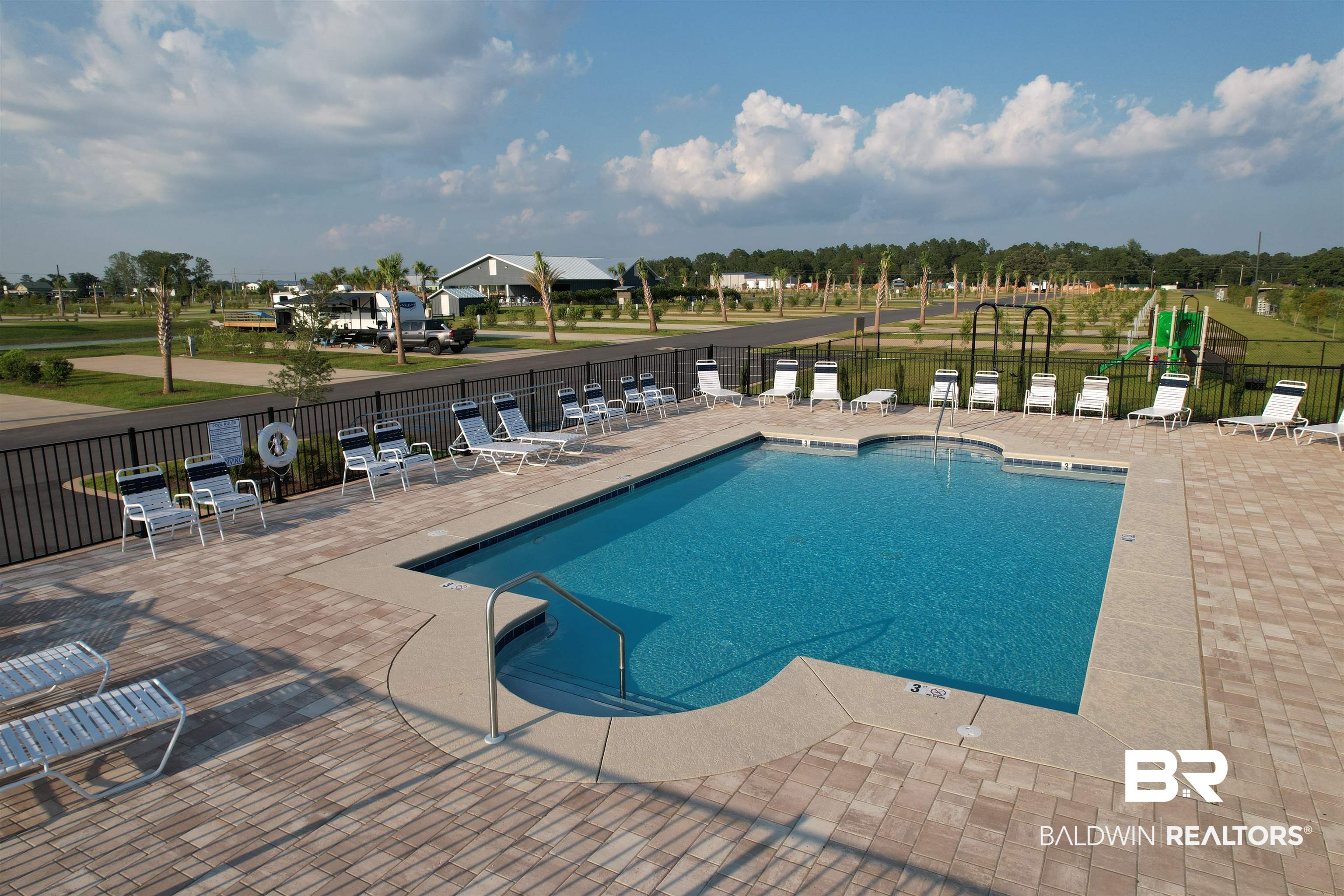 816 Vacation Circle Foley, AL 36535 - Photo 16 of 20