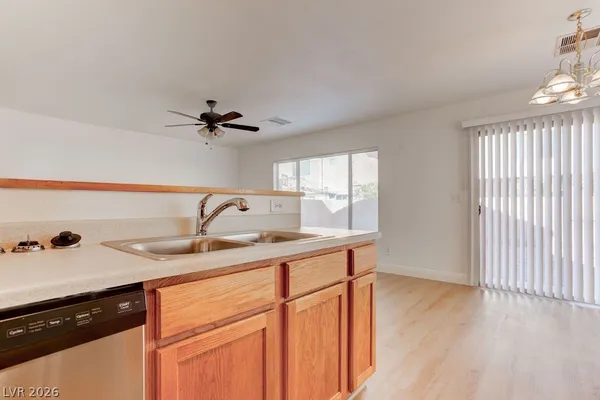 $2,000 | 6540 East Slate Springs Court, Las Vegas, NV 89122