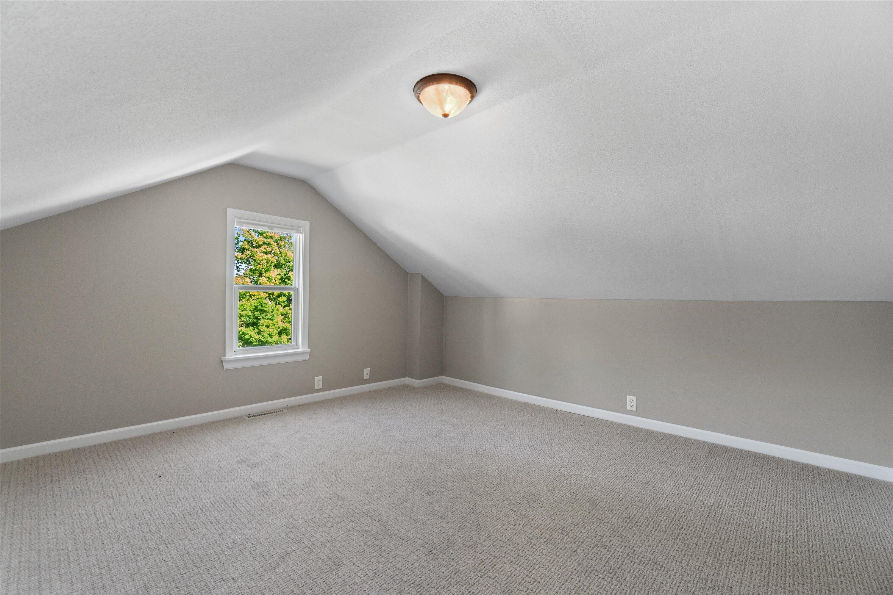 N39W27485 Hillside Grove Road Pewaukee, WI 53072 - Photo 17 of 43 Upstairs bedroom