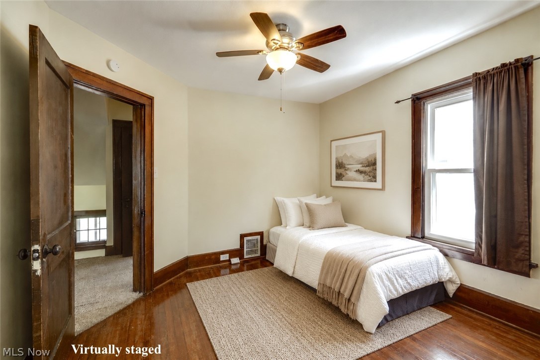 391 Reed Avenue Akron, OH 44301 - Photo 21 of 40 BEDROOM 2- Virtually staged