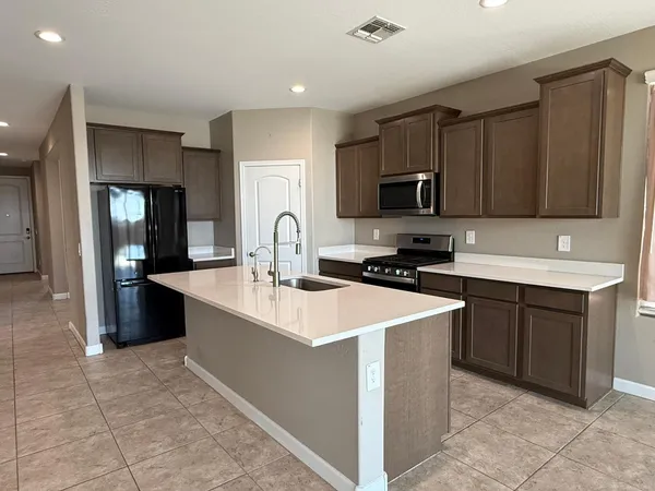 $1,950 | 8491 West Springfield Way, Florence, AZ 85132