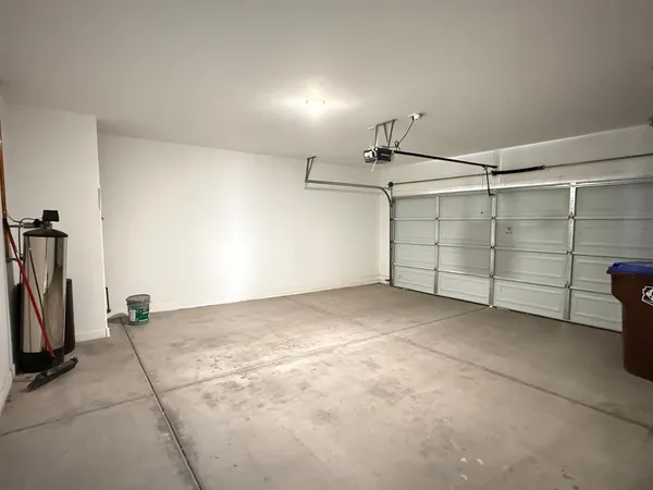 $1,950 | 8491 West Springfield Way, Florence, AZ 85132
