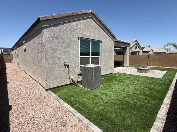 $1,950 | 8491 West Springfield Way, Florence, AZ 85132
