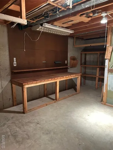 $225,000 | 310 Mont Divier Drive, Bonne Terre, MO 63628