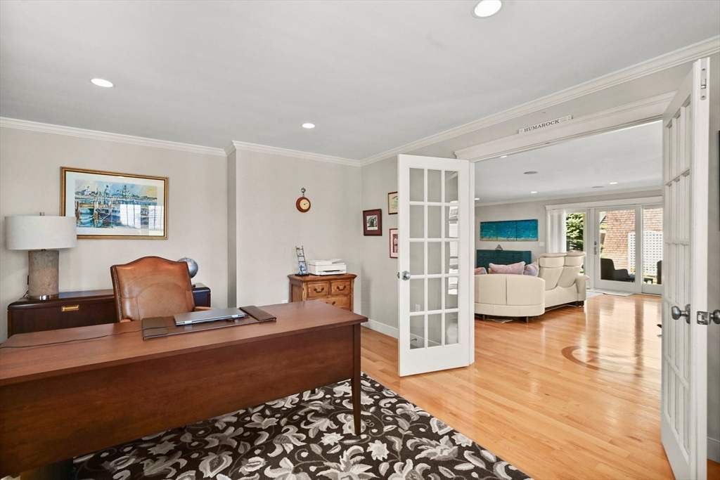 11 Whites Ferry Landing Marshfield, MA 02050 - Photo 11 of 42 a living room with furniture and a couch