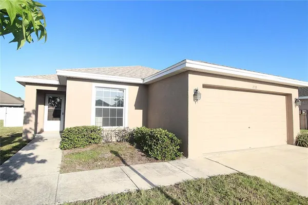 $2,195 | 2211 11th Avenue East, Palmetto, FL 34221