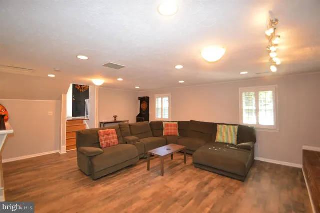 $5,000 | 12614 Oxon Road, Herndon, VA 20171