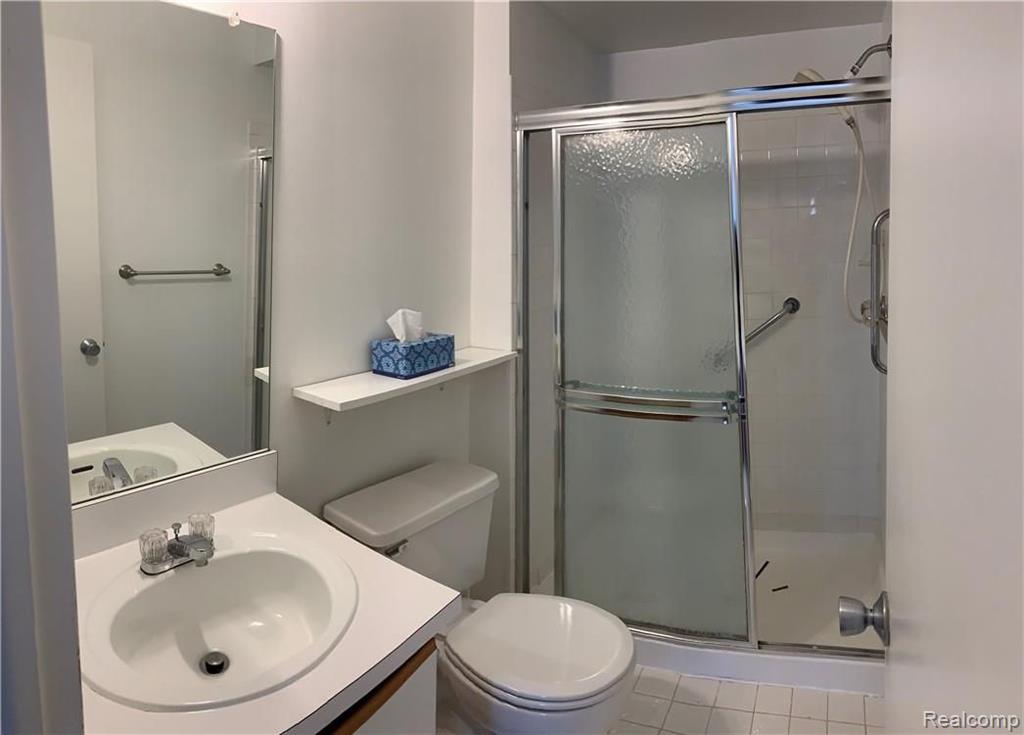 24066 Middlebelt Road, Unit 40 Farmington Hills, MI 48336 - Photo 14 of 17