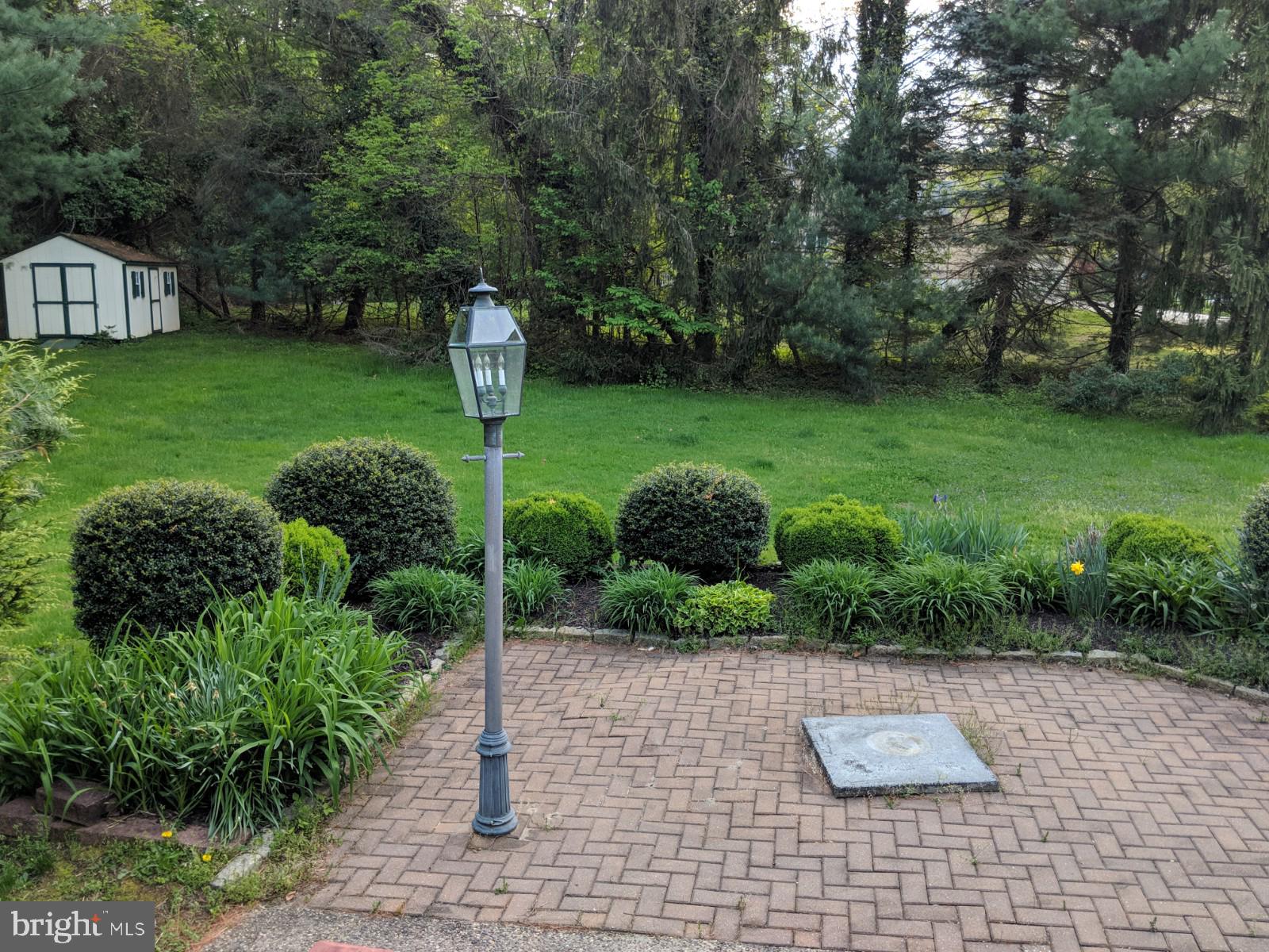 282 Province Line Road Wrightstown, NJ 08562 - Photo 6 of 50 Outdoor Patio