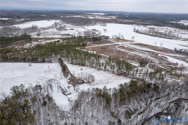 $350,000 | 897 Willow Lake Road, Buckingham, VA 23921