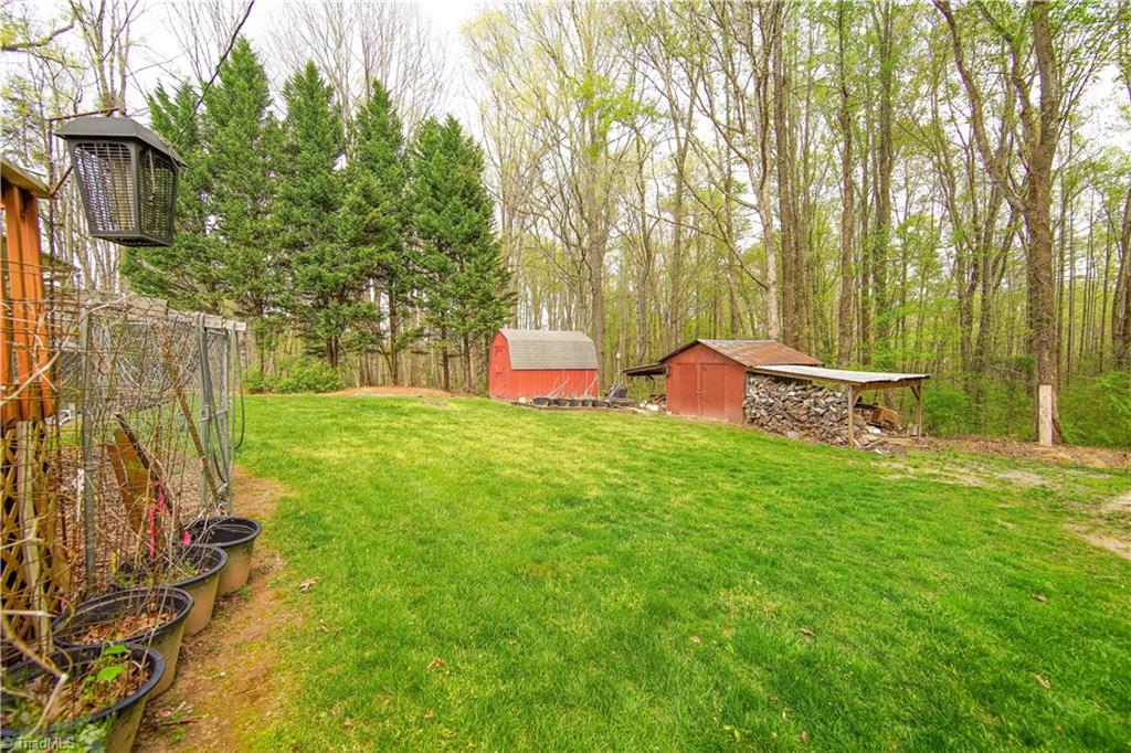 2559 Gideon Grove Church Road Stokesdale, NC 27357 - Photo 9 of 39 Gallery Image 9