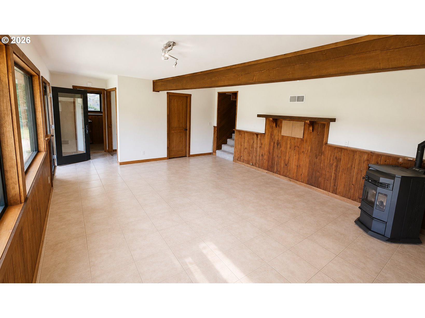 19 Lava Road Trout Lake, WA 98650 - Photo 15 of 47 Family Room