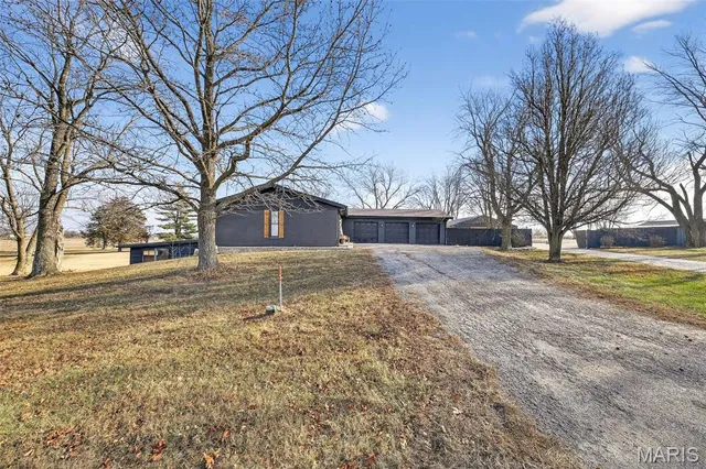 $525,000 | 25726 South Lohman Road, Wright City, MO 63390
