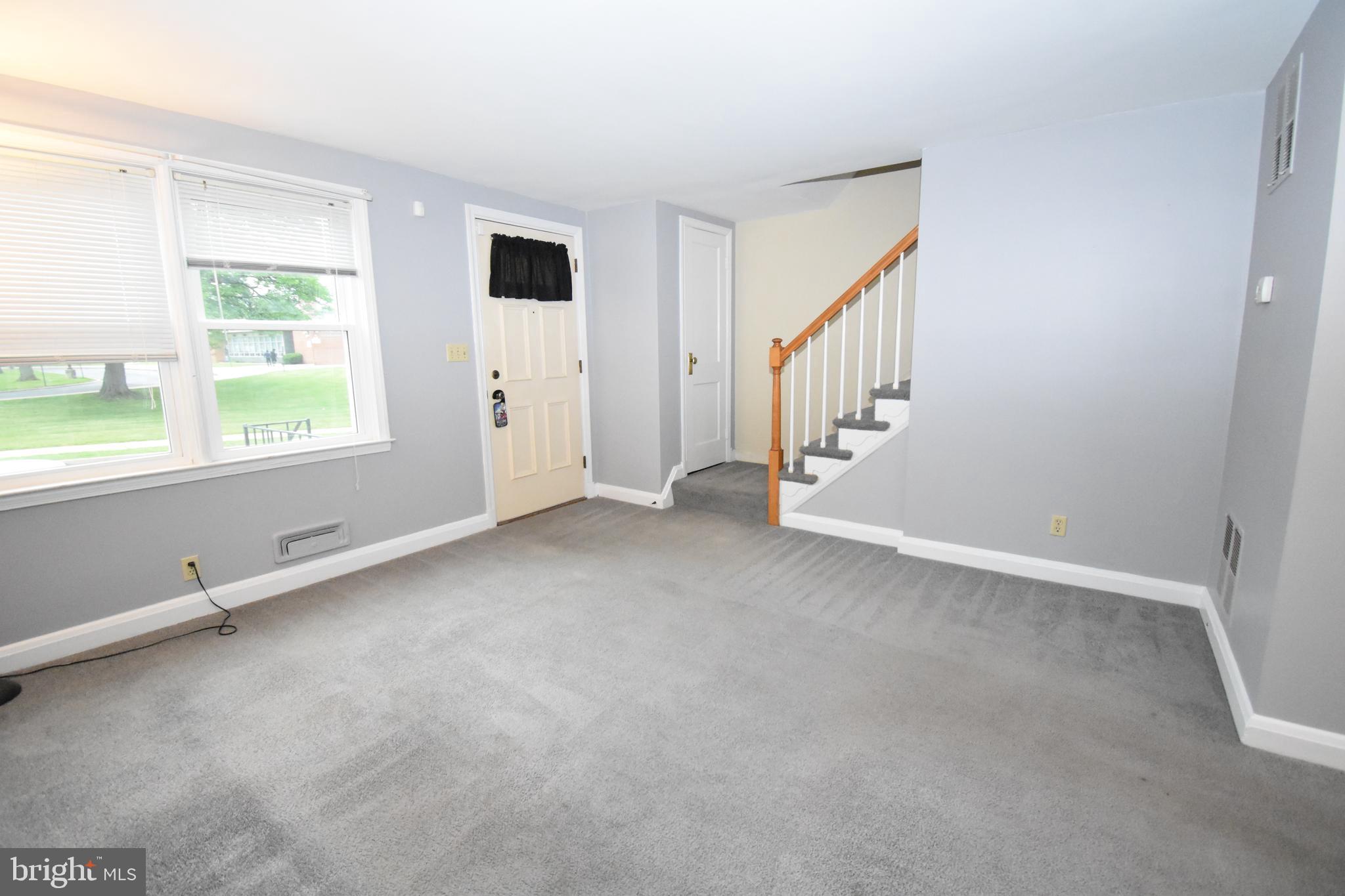 1601 Langford Road Baltimore, MD 21207 - Photo 3 of 16 Living Room