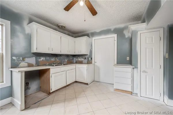 $159,900 | 12125 Jay Street Northeast, Palmyra, IN 47164